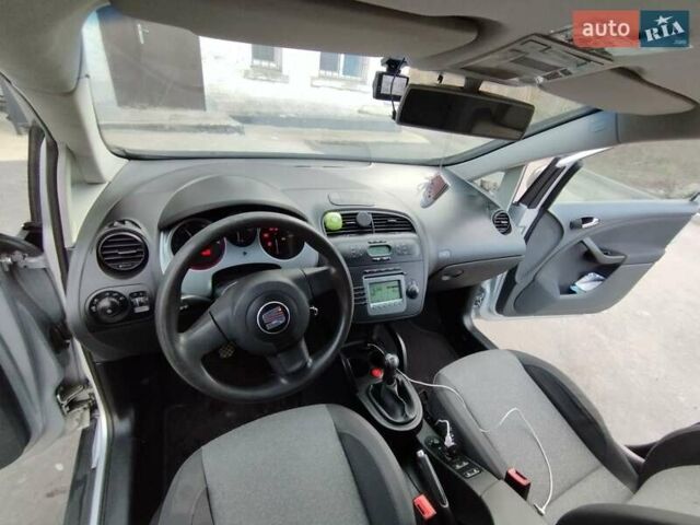 Сірий Сеат Toledo, об'ємом двигуна 1.9 л та пробігом 227 тис. км за 5300 $, фото 26 на Automoto.ua