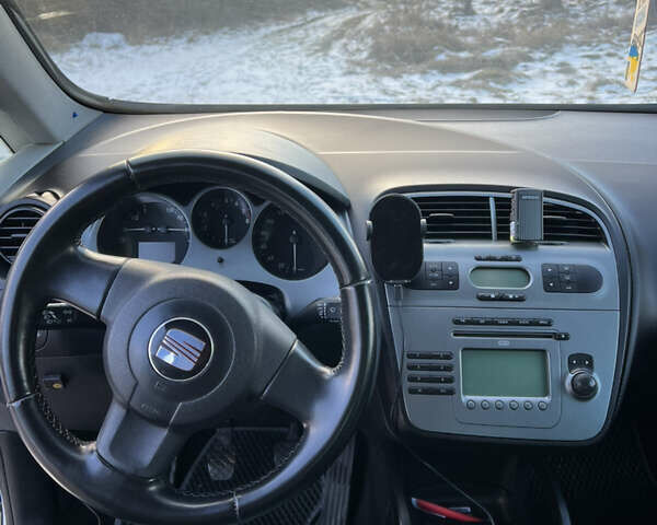 Сірий Сеат Toledo, об'ємом двигуна 1.6 л та пробігом 280 тис. км за 5200 $, фото 1 на Automoto.ua