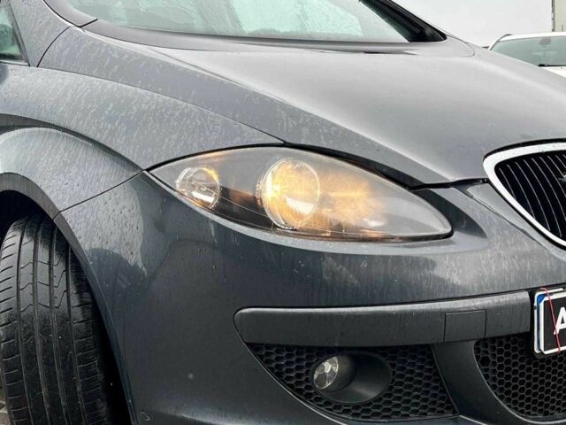 Сірий Сеат Toledo, об'ємом двигуна 1.6 л та пробігом 217 тис. км за 4990 $, фото 12 на Automoto.ua