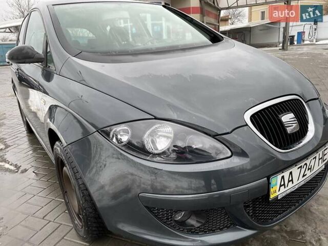 Серый Сеат Толедо, объемом двигателя 0 л и пробегом 150 тыс. км за 5000 $, фото 2 на Automoto.ua