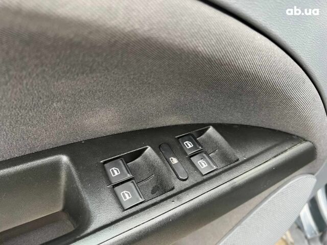 Сірий Сеат Toledo, об'ємом двигуна 1.6 л та пробігом 217 тис. км за 4990 $, фото 15 на Automoto.ua