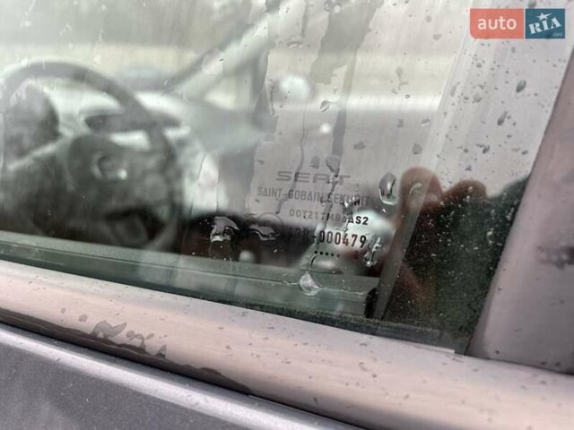 Серый Сеат Толедо, объемом двигателя 0 л и пробегом 150 тыс. км за 5000 $, фото 3 на Automoto.ua