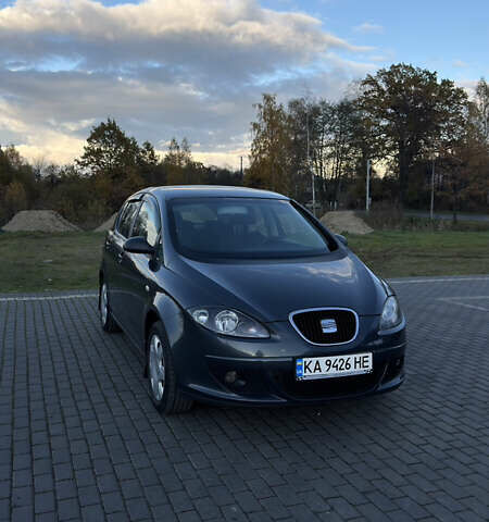 Серый Сеат Толедо, объемом двигателя 1.6 л и пробегом 120 тыс. км за 5250 $, фото 6 на Automoto.ua