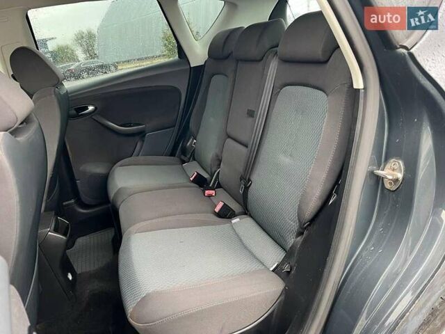 Сірий Сеат Toledo, об'ємом двигуна 1.6 л та пробігом 217 тис. км за 4990 $, фото 33 на Automoto.ua