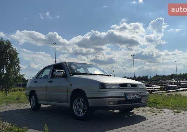 Сірий Сеат Toledo, об'ємом двигуна 1.6 л та пробігом 419 тис. км за 2300 $, фото 3 на Automoto.ua