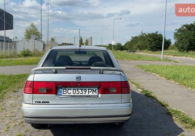 Сірий Сеат Toledo, об'ємом двигуна 1.6 л та пробігом 419 тис. км за 2300 $, фото 6 на Automoto.ua