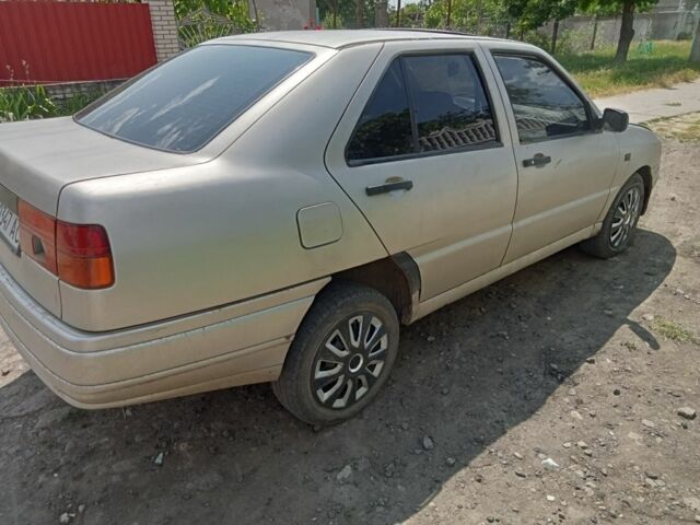 Сірий Сеат Toledo, об'ємом двигуна 1.6 л та пробігом 1 тис. км за 1033 $, фото 2 на Automoto.ua