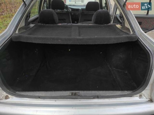 Серый Сеат Толедо, объемом двигателя 1.6 л и пробегом 198 тыс. км за 707 $, фото 4 на Automoto.ua