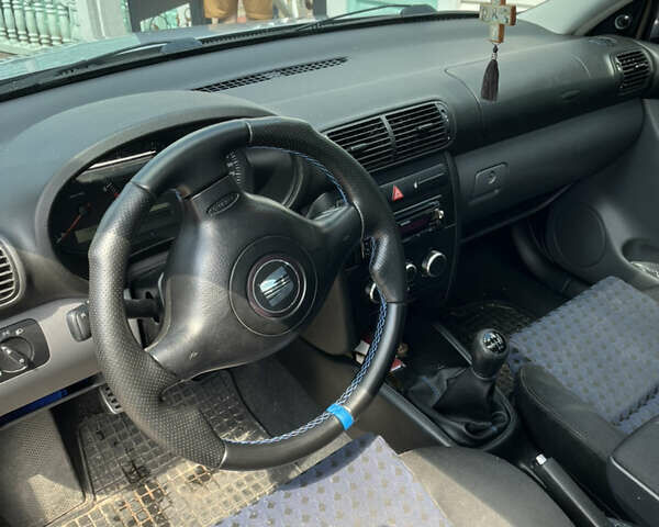 Серый Сеат Толедо, объемом двигателя 1.8 л и пробегом 203 тыс. км за 4200 $, фото 7 на Automoto.ua