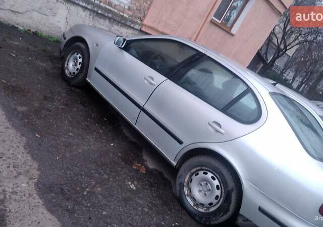 Сірий Сеат Toledo, об'ємом двигуна 1.6 л та пробігом 260 тис. км за 1999 $, фото 1 на Automoto.ua