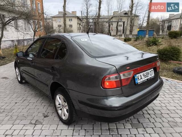 Сірий Сеат Toledo, об'ємом двигуна 1.8 л та пробігом 376 тис. км за 2899 $, фото 1 на Automoto.ua