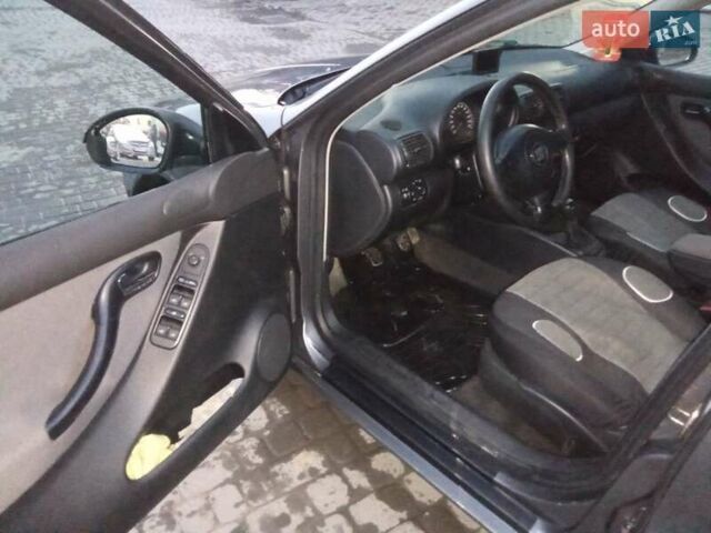 Серый Сеат Толедо, объемом двигателя 1.78 л и пробегом 280 тыс. км за 2800 $, фото 8 на Automoto.ua