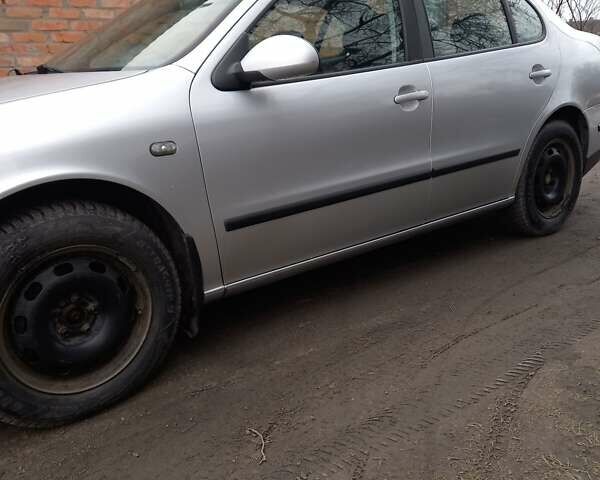 Сірий Сеат Toledo, об'ємом двигуна 1.8 л та пробігом 347 тис. км за 3350 $, фото 5 на Automoto.ua