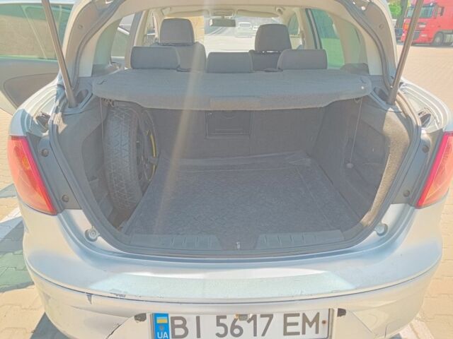Сірий Сеат Toledo, об'ємом двигуна 1.6 л та пробігом 350 тис. км за 3800 $, фото 7 на Automoto.ua