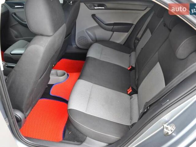 Сеат Toledo 2013 у Львові на Automoto.ua Сірий Сеат Toledo, об'ємом двигуна 1.2 л та пробігом 240 тис. км за 5999 $, фото 19 на Automoto.ua