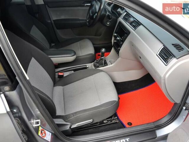 Сеат Toledo 2013 у Львові на Automoto.ua Сірий Сеат Toledo, об'ємом двигуна 1.2 л та пробігом 240 тис. км за 5999 $, фото 25 на Automoto.ua