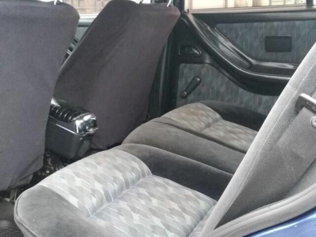 Синий Сеат Толедо, объемом двигателя 1.8 л и пробегом 300 тыс. км за 639 $, фото 3 на Automoto.ua