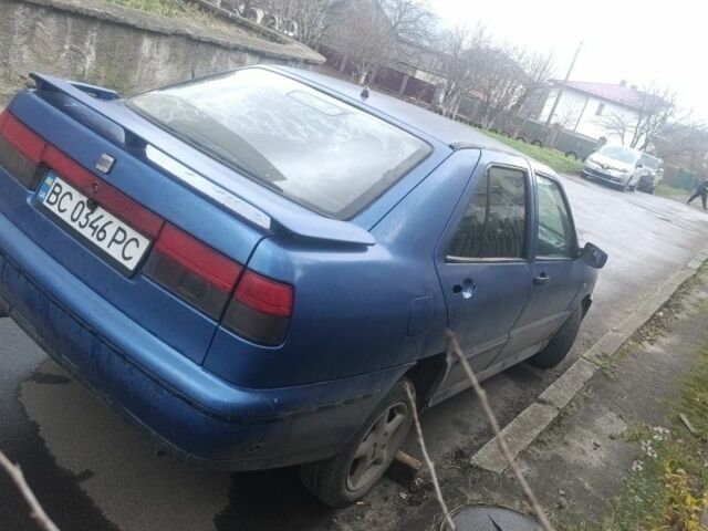 Синий Сеат Толедо, объемом двигателя 1.6 л и пробегом 300 тыс. км за 356 $, фото 2 на Automoto.ua