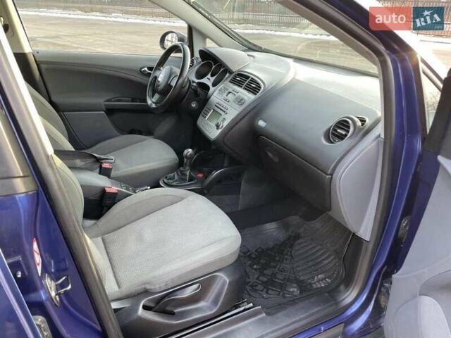 Синий Сеат Толедо, объемом двигателя 1.97 л и пробегом 340 тыс. км за 4300 $, фото 5 на Automoto.ua