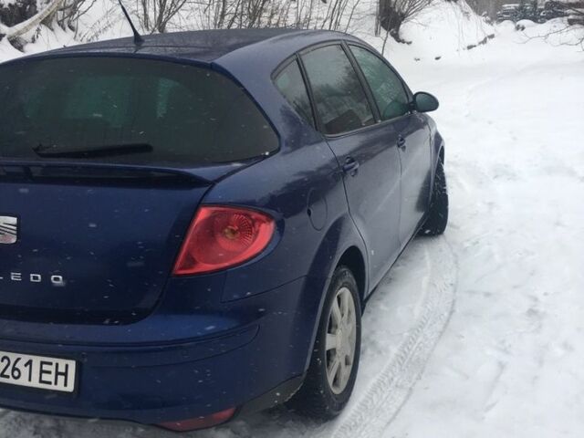 Синій Сеат Toledo, об'ємом двигуна 2 л та пробігом 254 тис. км за 4500 $, фото 1 на Automoto.ua