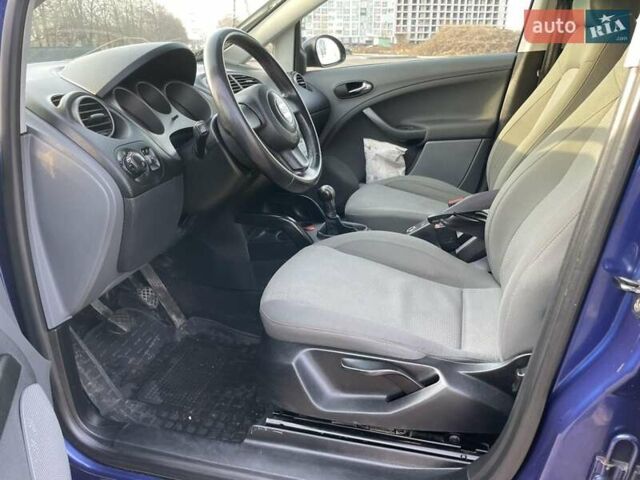 Синий Сеат Толедо, объемом двигателя 1.97 л и пробегом 340 тыс. км за 4300 $, фото 4 на Automoto.ua