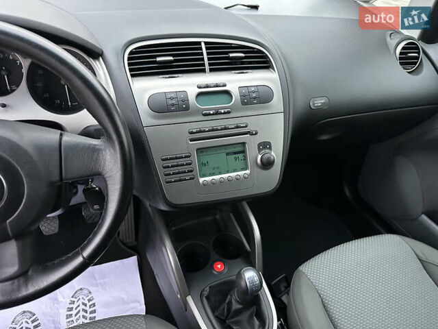 Синий Сеат Толедо, объемом двигателя 1.6 л и пробегом 213 тыс. км за 6500 $, фото 30 на Automoto.ua