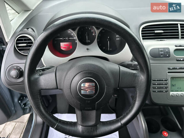 Синий Сеат Толедо, объемом двигателя 1.6 л и пробегом 213 тыс. км за 6500 $, фото 29 на Automoto.ua