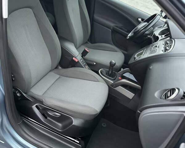 Синий Сеат Толедо, объемом двигателя 1.6 л и пробегом 213 тыс. км за 6500 $, фото 43 на Automoto.ua