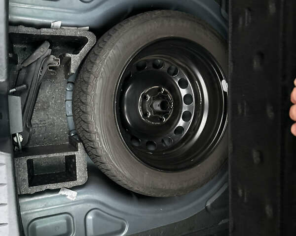 Синий Сеат Толедо, объемом двигателя 1.6 л и пробегом 213 тыс. км за 6500 $, фото 39 на Automoto.ua