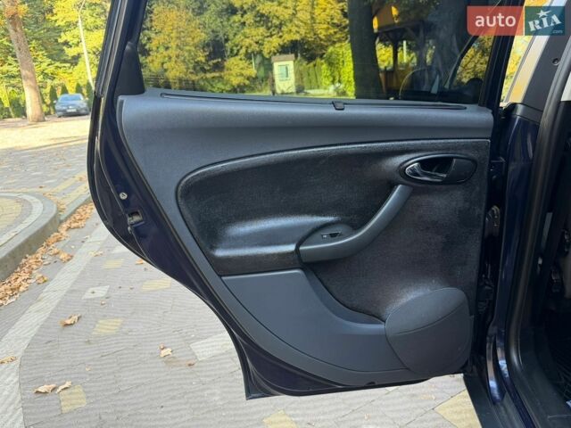 Синій Сеат Toledo, об'ємом двигуна 1.9 л та пробігом 270 тис. км за 4350 $, фото 42 на Automoto.ua