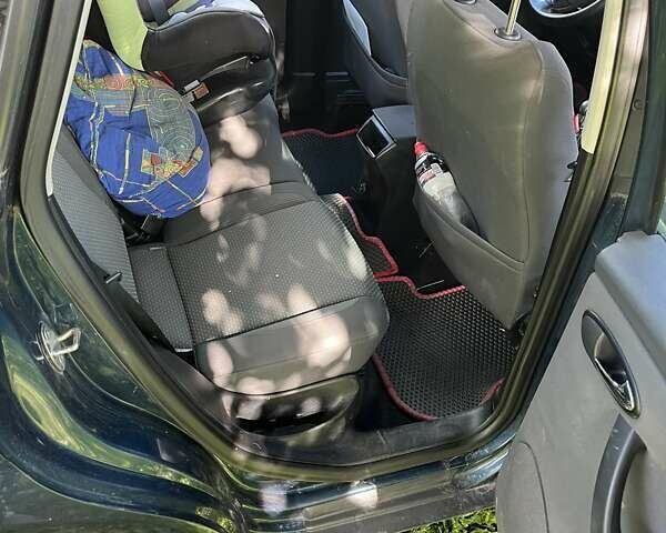 Синий Сеат Толедо, объемом двигателя 1.6 л и пробегом 250 тыс. км за 6500 $, фото 4 на Automoto.ua