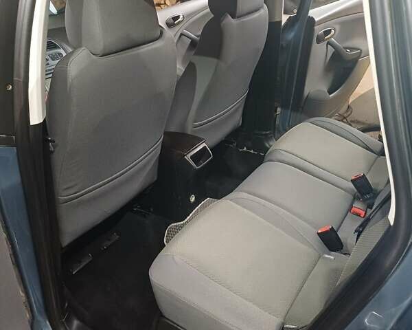 Синий Сеат Толедо, объемом двигателя 1.6 л и пробегом 240 тыс. км за 5100 $, фото 7 на Automoto.ua