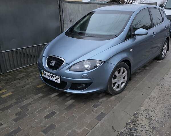 Синий Сеат Толедо, объемом двигателя 1.6 л и пробегом 240 тыс. км за 5100 $, фото 1 на Automoto.ua