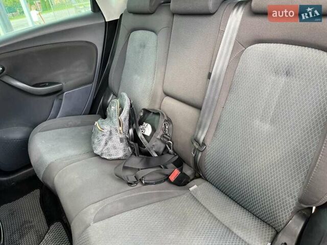 Синій Сеат Toledo, об'ємом двигуна 1.6 л та пробігом 353 тис. км за 4500 $, фото 12 на Automoto.ua