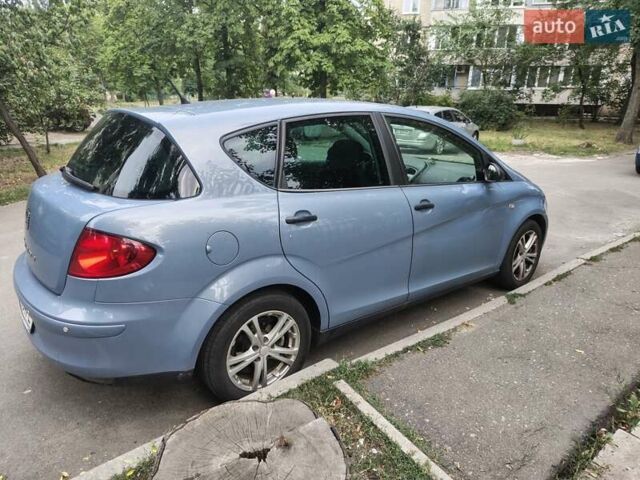 Синий Сеат Толедо, объемом двигателя 1.6 л и пробегом 274 тыс. км за 4700 $, фото 2 на Automoto.ua