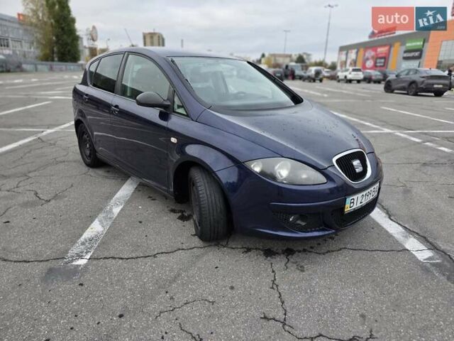Сеат Toledo 2008 у Полтаві на Automoto.ua Синій Сеат Toledo, об'ємом двигуна 1.6 л та пробігом 111 тис. км за 4500 $, фото 11 на Automoto.ua