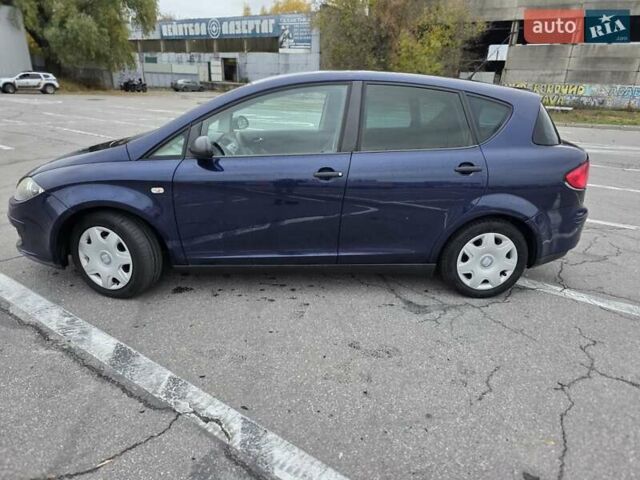 Сеат Toledo 2008 у Полтаві на Automoto.ua Синій Сеат Toledo, об'ємом двигуна 1.6 л та пробігом 111 тис. км за 4500 $, фото 5 на Automoto.ua
