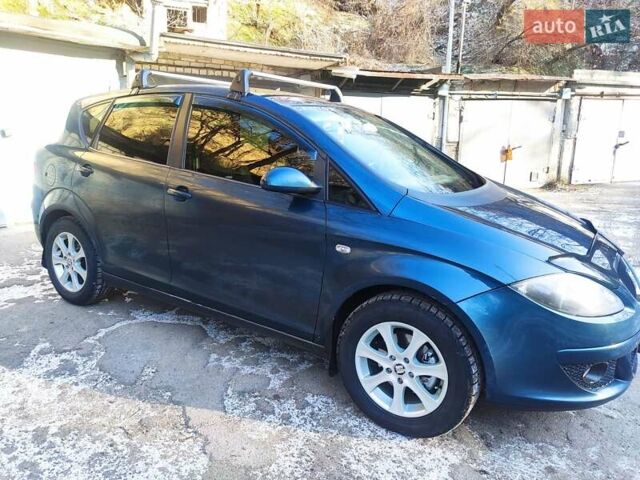 Синій Сеат Toledo, об'ємом двигуна 2 л та пробігом 255 тис. км за 5300 $, фото 2 на Automoto.ua