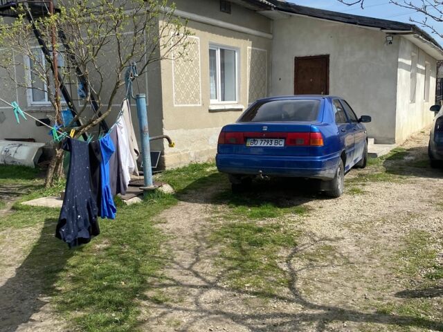 Синий Сеат Толедо, объемом двигателя 1.6 л и пробегом 250 тыс. км за 700 $, фото 4 на Automoto.ua