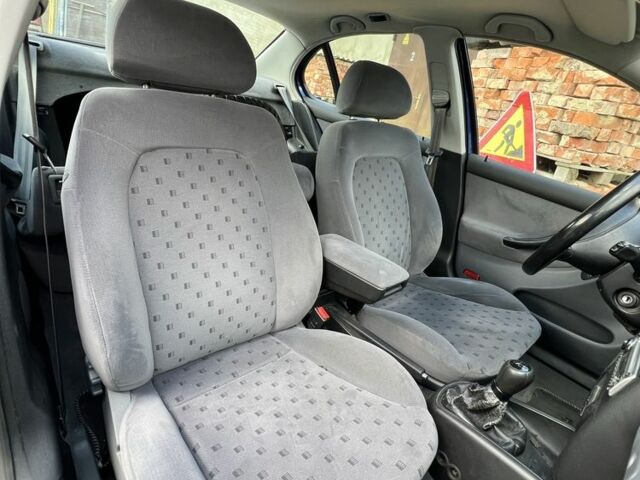 Синий Сеат Толедо, объемом двигателя 1.8 л и пробегом 180 тыс. км за 3000 $, фото 2 на Automoto.ua