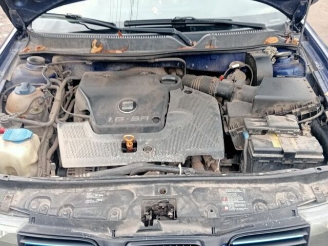 Синій Сеат Toledo, об'ємом двигуна 1.6 л та пробігом 300 тис. км за 2800 $, фото 8 на Automoto.ua