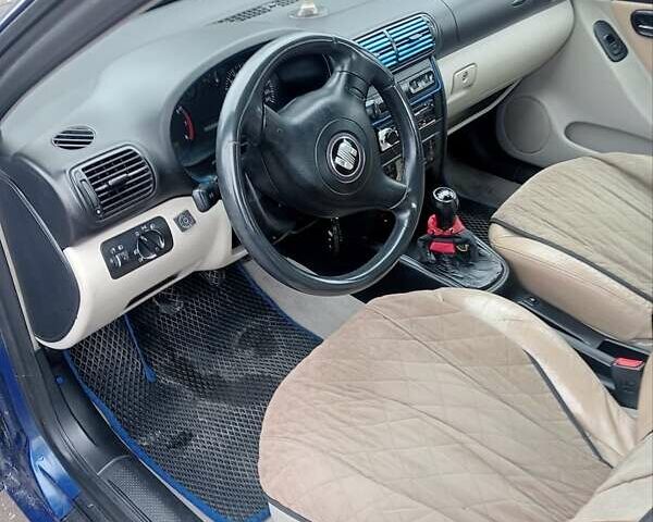 Синий Сеат Толедо, объемом двигателя 1.6 л и пробегом 300 тыс. км за 2800 $, фото 6 на Automoto.ua