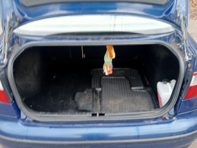 Синій Сеат Toledo, об'ємом двигуна 1.6 л та пробігом 300 тис. км за 2800 $, фото 7 на Automoto.ua