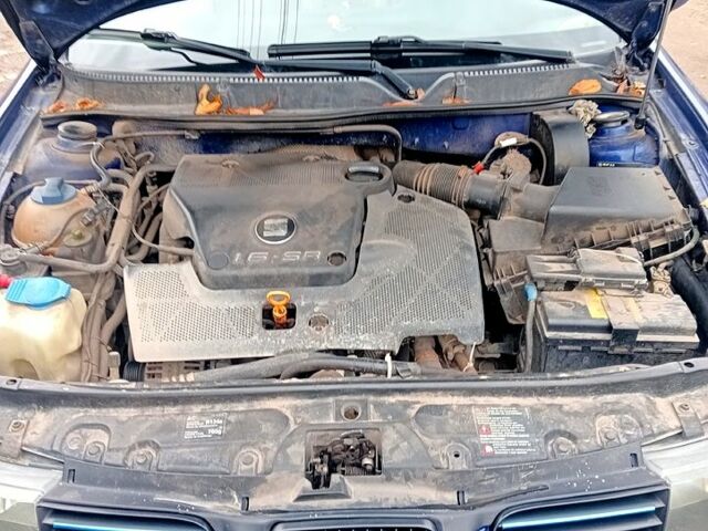 Синій Сеат Toledo, об'ємом двигуна 1.6 л та пробігом 300 тис. км за 2700 $, фото 3 на Automoto.ua