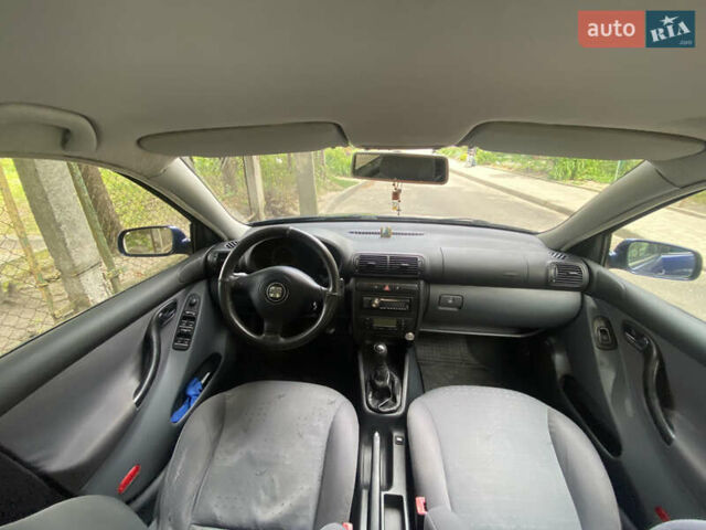 Синий Сеат Толедо, объемом двигателя 1.6 л и пробегом 180 тыс. км за 4100 $, фото 2 на Automoto.ua