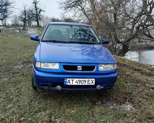 Синій Сеат Toledo, об'ємом двигуна 1.6 л та пробігом 270 тис. км за 1500 $, фото 5 на Automoto.ua