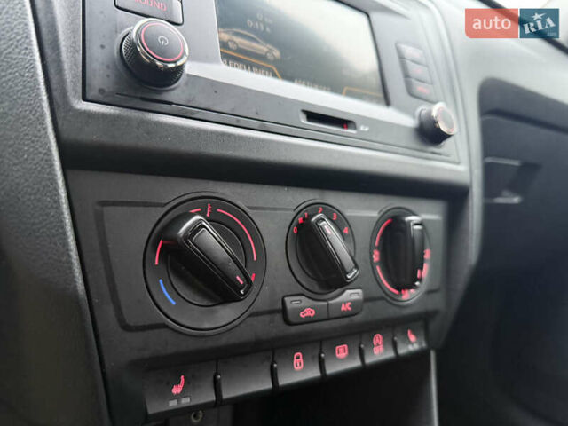 Синій Сеат Toledo, об'ємом двигуна 1.2 л та пробігом 232 тис. км за 8555 $, фото 17 на Automoto.ua