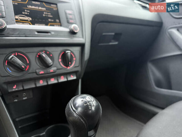 Синій Сеат Toledo, об'ємом двигуна 1.2 л та пробігом 232 тис. км за 8555 $, фото 18 на Automoto.ua