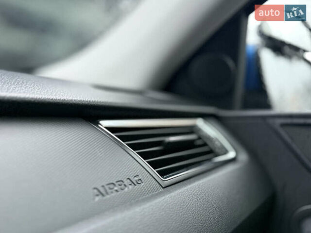 Синій Сеат Toledo, об'ємом двигуна 1.2 л та пробігом 232 тис. км за 8555 $, фото 9 на Automoto.ua