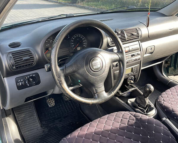 Зеленый Сеат Толедо, объемом двигателя 1.6 л и пробегом 300 тыс. км за 3700 $, фото 12 на Automoto.ua